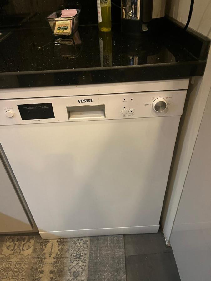 Wide Garden Flat Close To The Memoriall Hospital Hgyhomes2104 이스탄불 외부 사진
